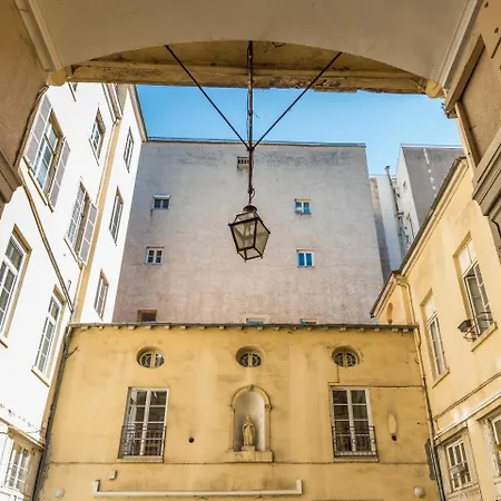 Mihotel Comte Hotel Lyon