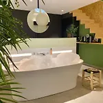 Mihotel Comte מלון ליון